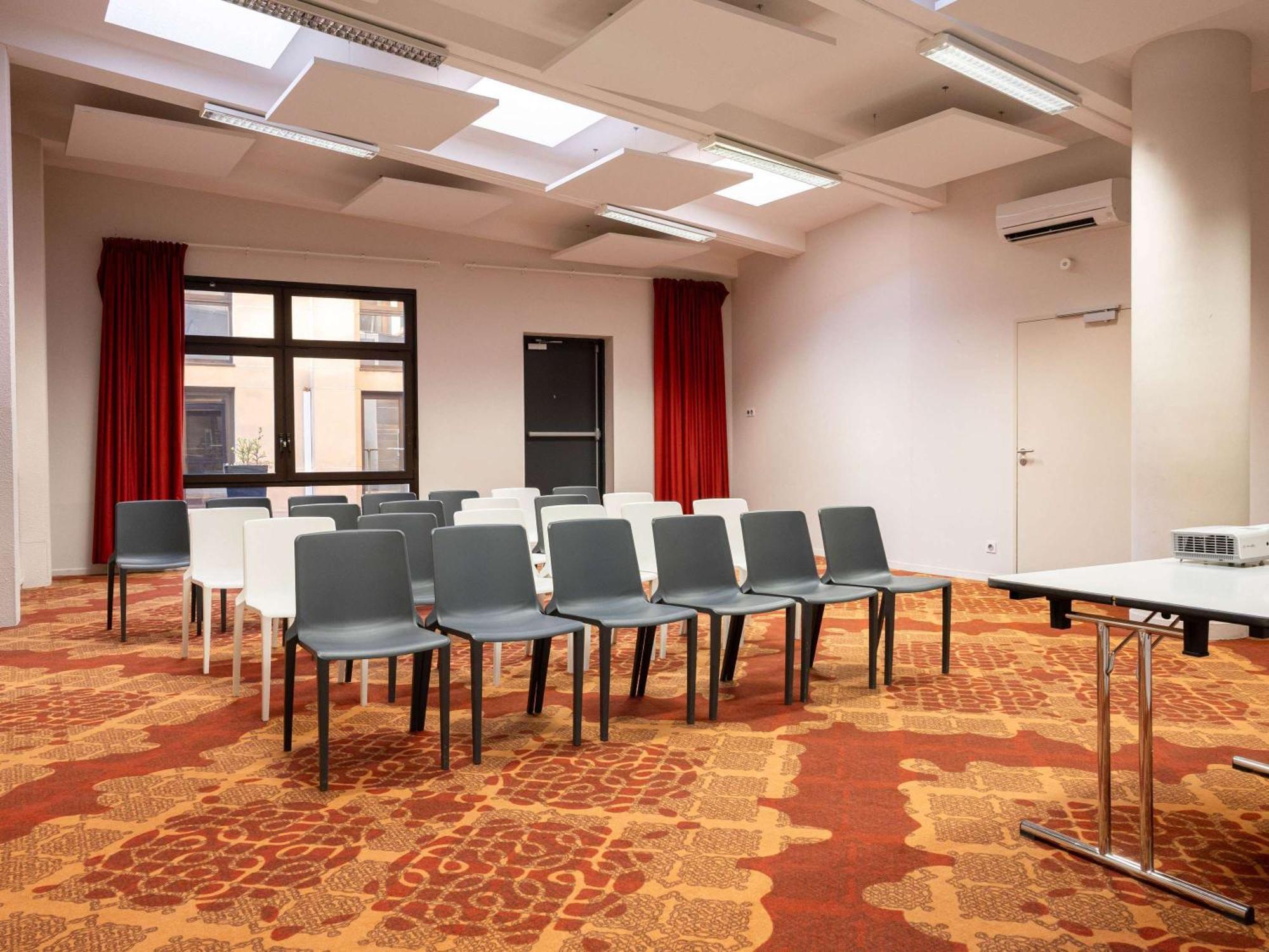 Ibis Styles Albi Centre Le Theatro Hotel Bagian luar foto